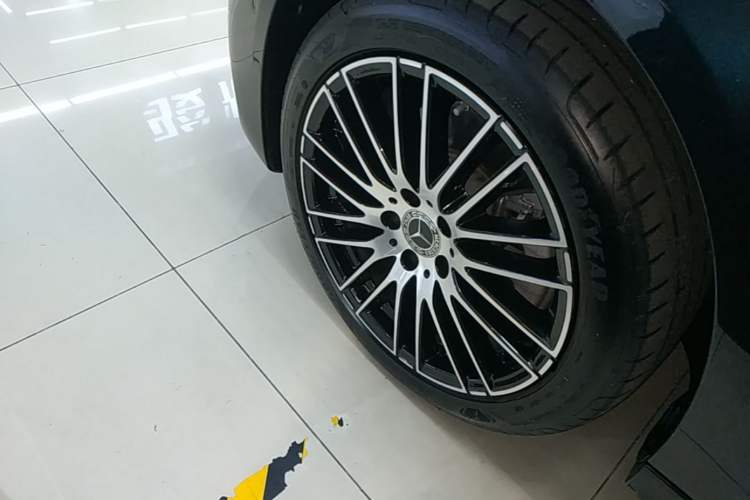 Used Mercedes-Benz C-Class 2023 C 260 L Sport Edition Left Front Wheel Hub