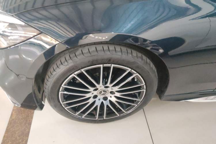 Used Mercedes-Benz C-Class 2023 Revised C 200 L Sport Edition Left Front Wheel Hub
