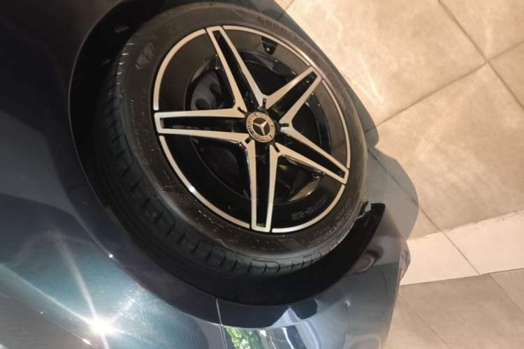Used Mercedes-Benz C-Class 2023 Restyled C 260 L Night Edition Sports Version Left Front Wheel Hub