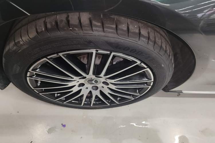 Used Mercedes-Benz C-Class 2023 Facelift C 260 L Left Front Wheel Hub