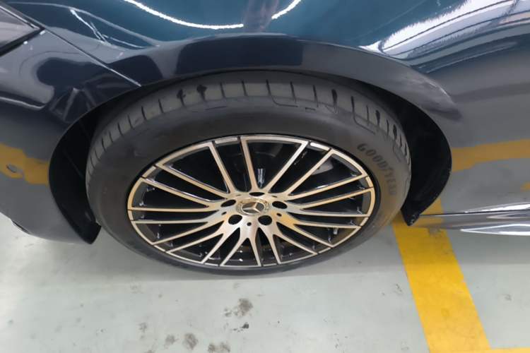 Used Mercedes-Benz C-Class 2023 C 200 L Sport Edition Left Front Wheel Hub