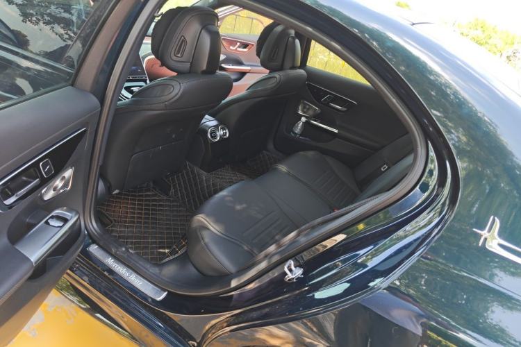 Used Mercedes-Benz C-Class 2023 Restyled C 260 L Night Edition Sports Version Left Rear Seat
