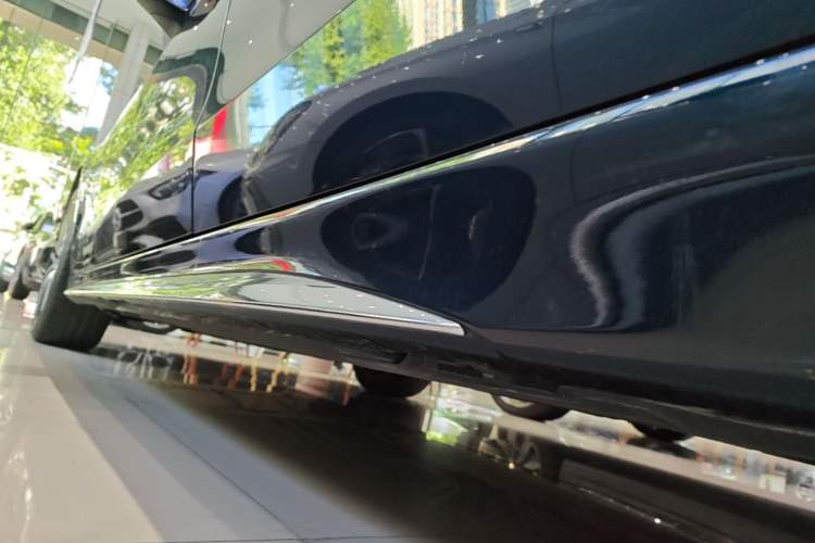Used Mercedes-Benz C-Class 2023 Second Facelift C 260 L Sport Edition Left Side Sill