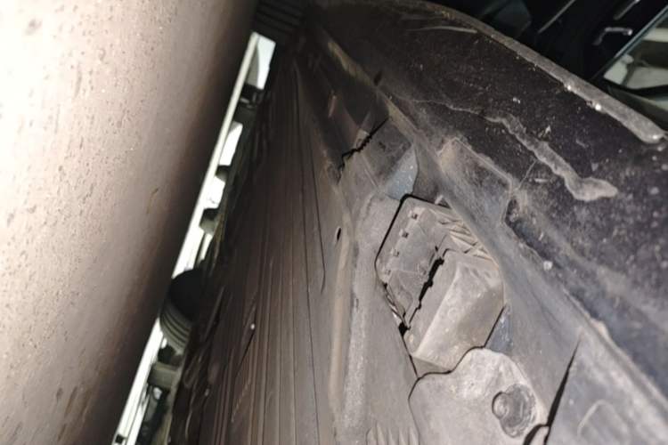 Used Mercedes-Benz C-Class 2023 Restyled C 260 L Sport Edition Left Side Sill