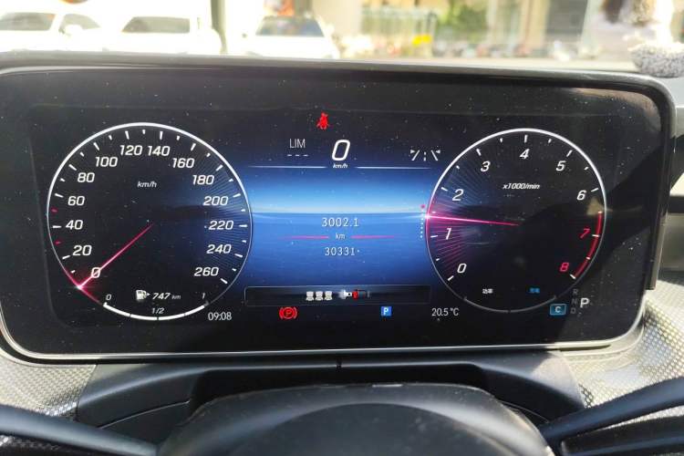 Used Mercedes-Benz C-Class 2023 Restyled C 260 L Sport Edition Odometer Close Up
