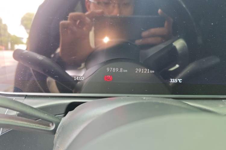 Used Mercedes-Benz C-Class 2023 Restyled C 260 L Sport Edition Odometer Close Up