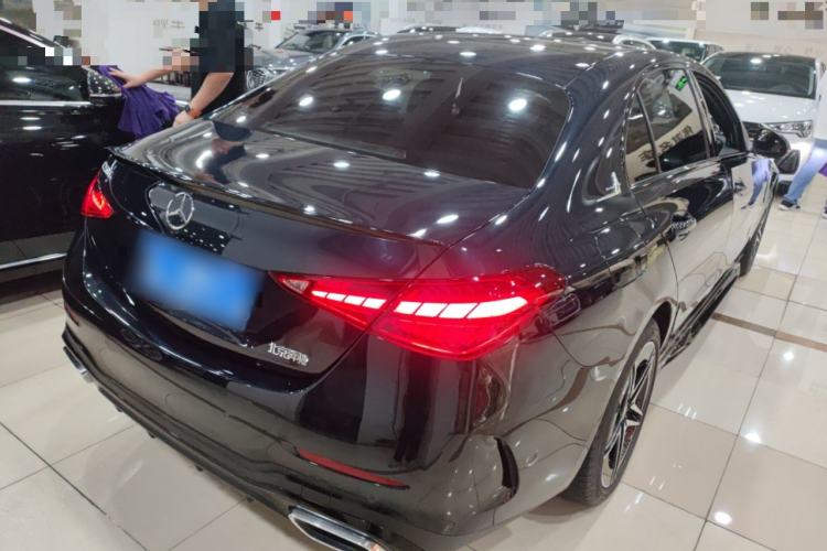 Used Mercedes-Benz C-Class 2023 Restyled C 260 L Night Edition Sports Version Rear Right 45 Deg