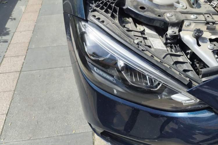 Used Mercedes-Benz C-Class 2023 Restyled C 260 L Sport Edition Right Front Headlight