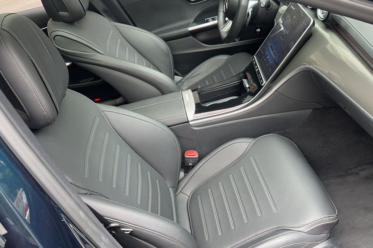 Used Mercedes-Benz C-Class 2023 Restyled C 260 L Sport Edition Right Front Seat