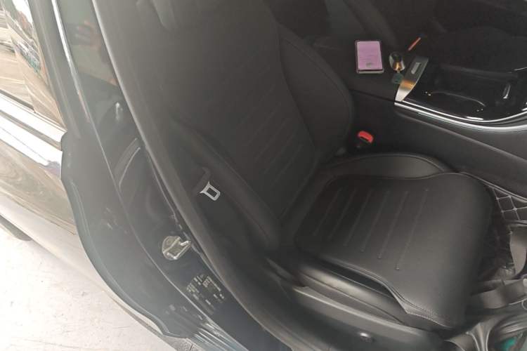 Used Mercedes-Benz C-Class 2023 Restyled C 260 L Night Edition Sports Version Right Front Seat