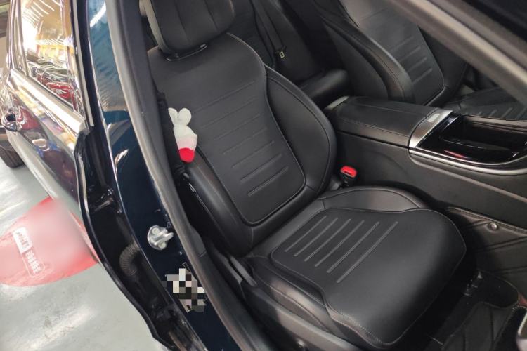 Used Mercedes-Benz C-Class 2023 Restyled C 260 L Sport Edition Right Front Seat
