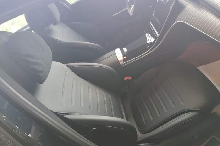 Used Mercedes-Benz C-Class 2023 Restyled C 260 L Night Edition Sports Version Right Front Seat