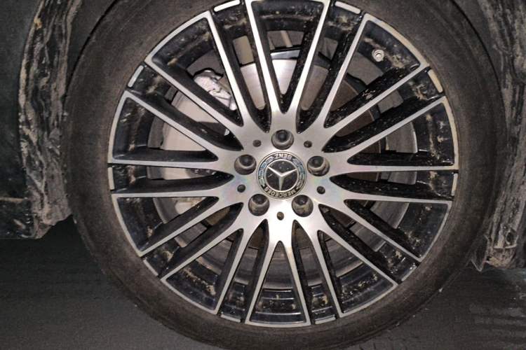 Used Mercedes-Benz C-Class 2023 Second Facelift C 260 L Sport Edition Right Front Wheel Hub