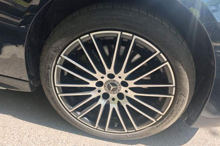 Used Mercedes-Benz C-Class 2023 Second Facelift C 260 L Sport Edition Right Front Wheel Hub