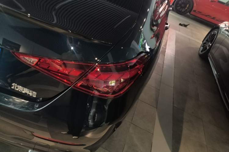 Used Mercedes-Benz C-Class 2023 Restyled C 260 L Night Edition Sports Version Right Rear Taillight