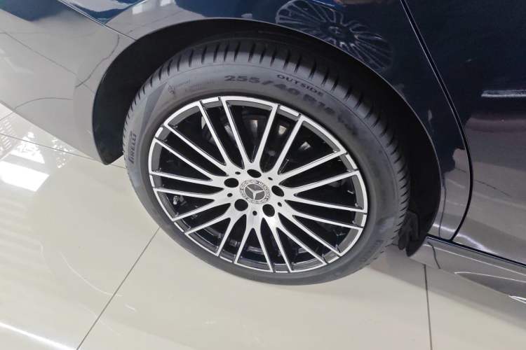 Used Mercedes-Benz C-Class 2023 C 260 L Sport Edition Right Rear Wheel Hub