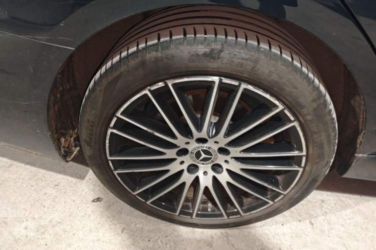 Used Mercedes-Benz C-Class 2023 Restyled C 260 L Sport Edition Right Rear Wheel Hub