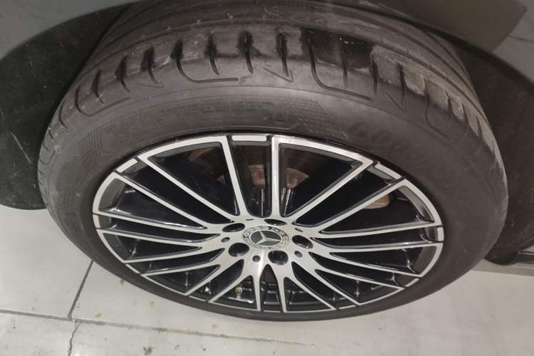 Used Mercedes-Benz C-Class 2023 Facelift C 260 L Right Rear Wheel Hub