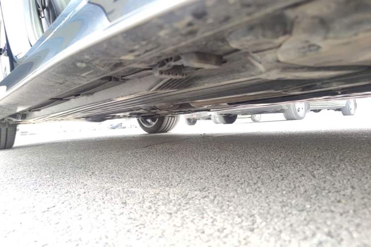 Used Mercedes-Benz C-Class 2023 Restyled C 260 L Sport Edition Right Side Sill