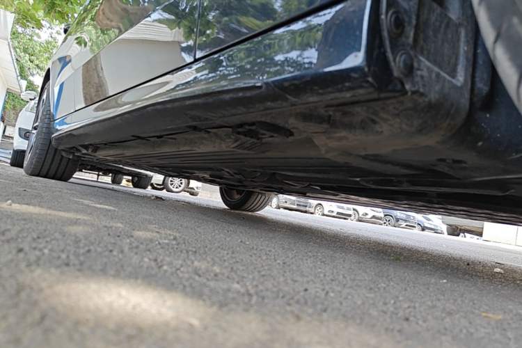 Used Mercedes-Benz C-Class 2023 C 260 L Bright Night Sports Edition Right Side Sill