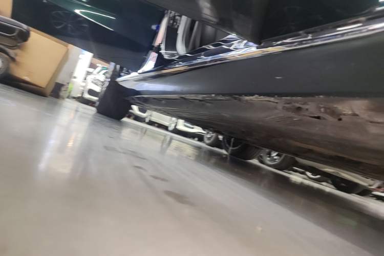 Used Mercedes-Benz C-Class 2023 Facelift C 260 L Right Side Sill
