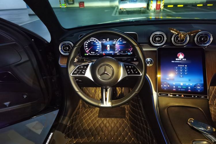 Used Mercedes-Benz C-Class 2023 Facelift C 260 L Steering Wheel