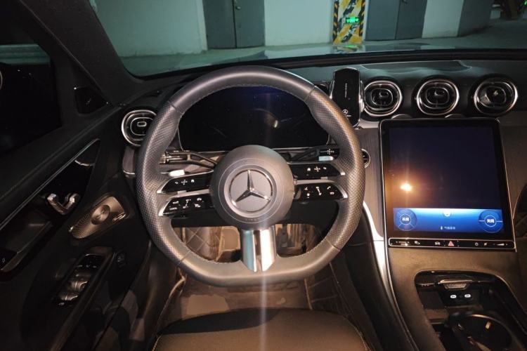 Used Mercedes-Benz C-Class 2023 Restyled C 260 L Night Edition Sports Version Steering Wheel