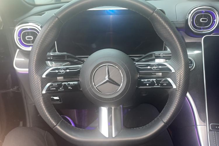 Used Mercedes-Benz C-Class 2023 C 260 L Bright Night Sports Edition Steering Wheel