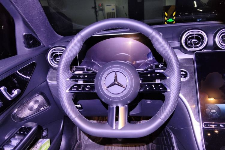 Used Mercedes-Benz C-Class 2023 Restyled C 260 L Night Edition Sports Version Steering Wheel