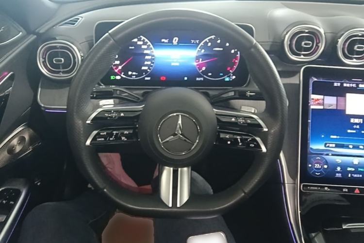 Used Mercedes-Benz C-Class 2023 C 260 L Bright Night Sports Edition Steering Wheel