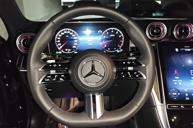 Used Mercedes-Benz C-Class 2023 C 260 L Bright Night Sports Edition Steering Wheel