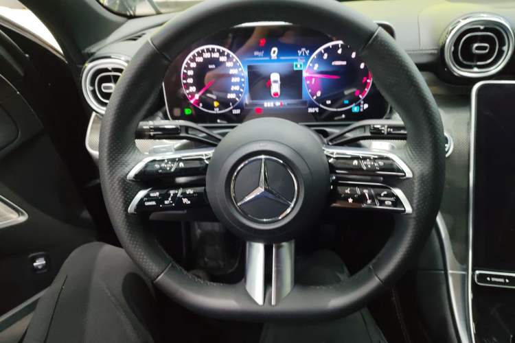 Used Mercedes-Benz C-Class 2023 C 260 L Bright Night Sports Edition Steering Wheel