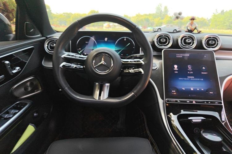 Used Mercedes-Benz C-Class 2023 Restyled C 260 L Night Edition Sports Version Steering Wheel