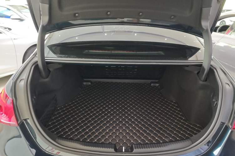 Used Mercedes-Benz C-Class 2023 Second Facelift C 260 L Sport Edition Trunk