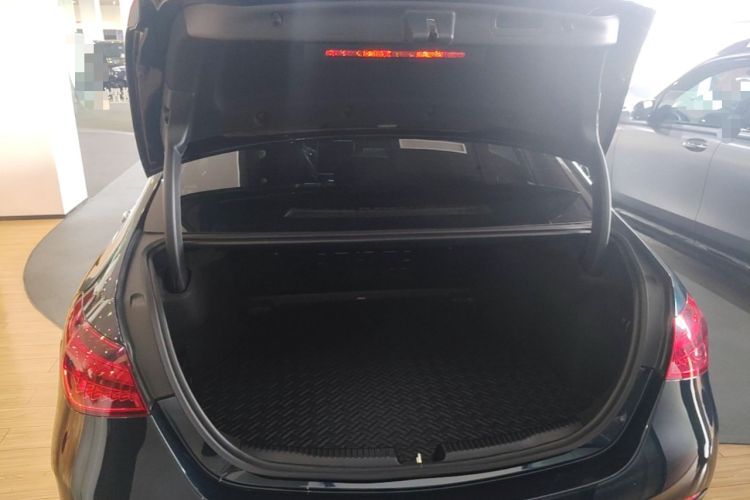 Used Mercedes-Benz C-Class 2023 Restyled C 260 L Night Edition Sports Version Trunk