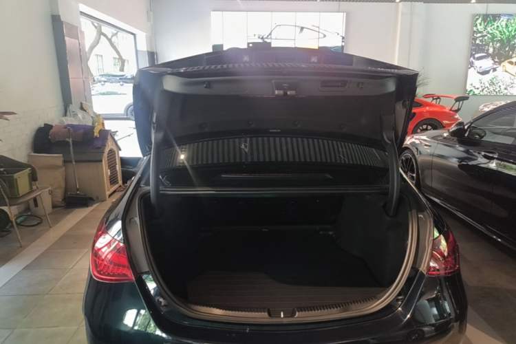 Used Mercedes-Benz C-Class 2023 Restyled C 260 L Night Edition Sports Version Trunk