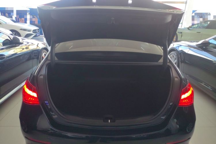 Used Mercedes-Benz C-Class 2023 Restyled C 260 L Night Edition Sports Version Trunk
