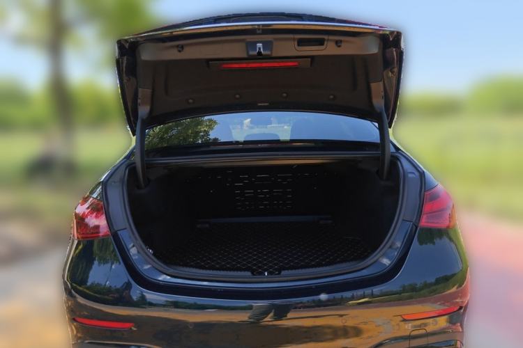 Used Mercedes-Benz C-Class 2023 Restyled C 260 L Night Edition Sports Version Trunk