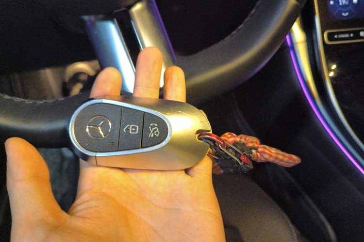 Used Mercedes-Benz C-Class 2023 Second Facelift C 260 L Sport Edition Vehicle Key