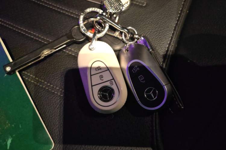 Used Mercedes-Benz C-Class 2023 C 200 L Sport Edition Vehicle Key