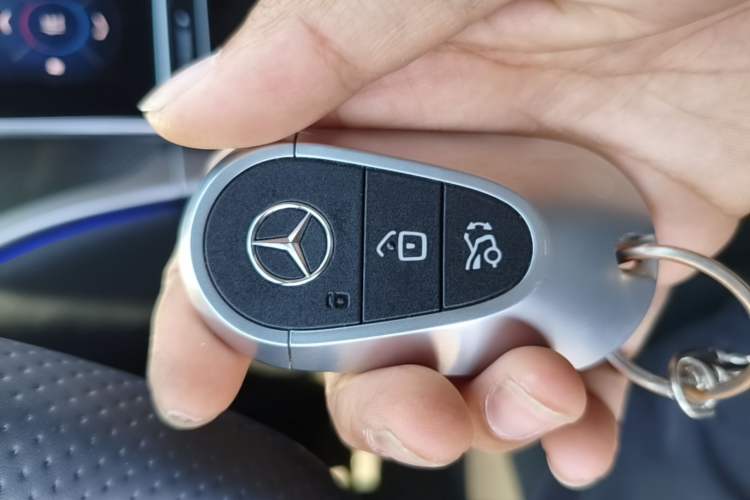 Used Mercedes-Benz C-Class 2023 C 260 L Sport Edition Vehicle Key