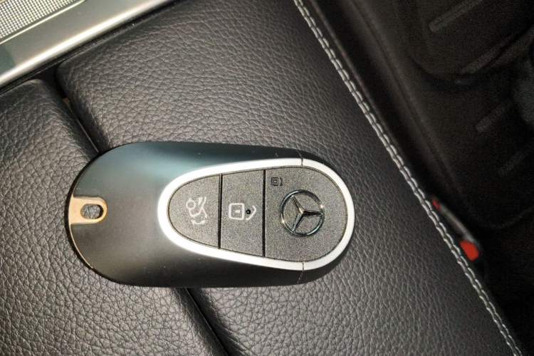 Used Mercedes-Benz C-Class 2023 C 260 L Sport Edition Vehicle Key