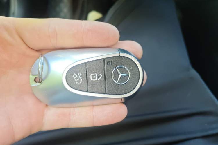 Used Mercedes-Benz C-Class 2023 C 260 L Sport Edition Vehicle Key