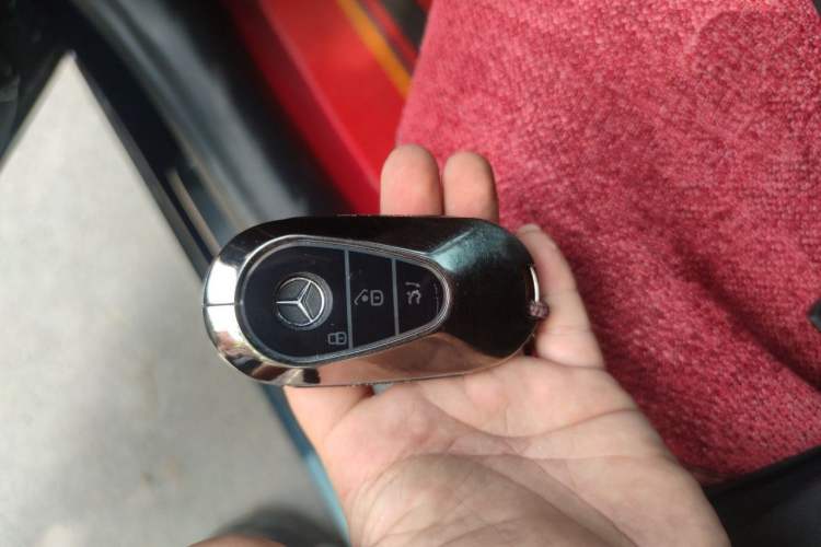 Used Mercedes-Benz C-Class 2023 C 260 L Sport Edition Vehicle Key