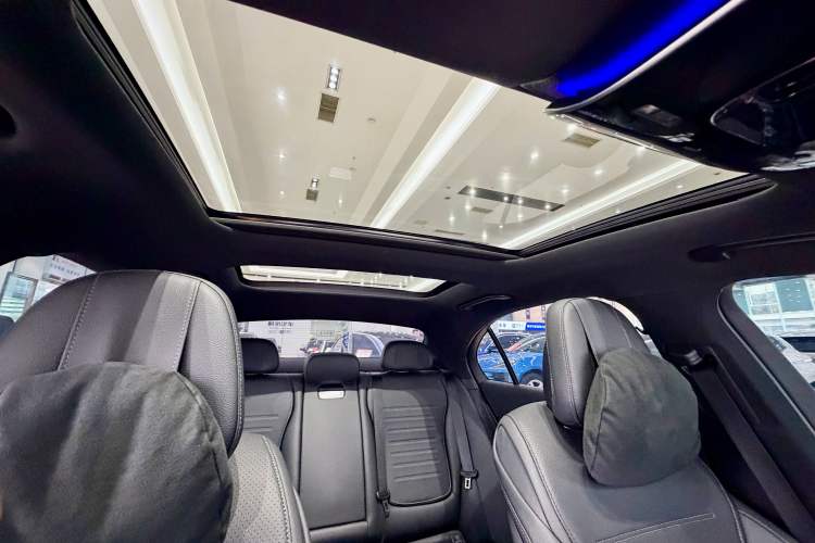 Used Mercedes-Benz C-Class 2023 Second Facelift C 260 L Sport Edition Interior 2