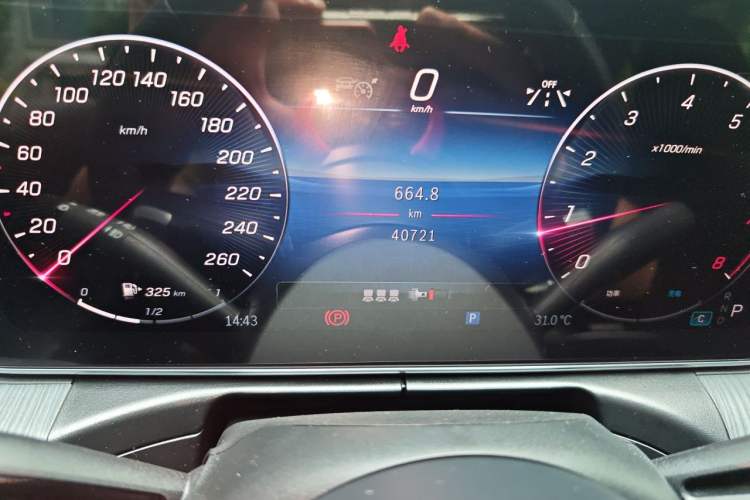 Used Mercedes-Benz C-Class 2023 Second Facelift C 260 L Sport Edition Odometer Close Up