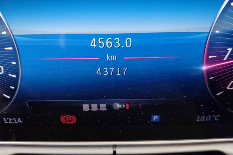 Used Mercedes-Benz C-Class 2023 C 260 L Sport Edition Odometer Close Up
