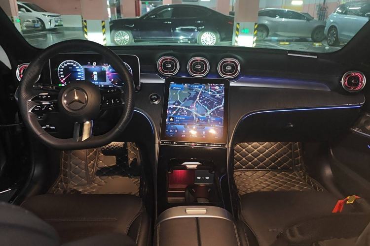 Used Mercedes-Benz C-Class 2023 Second Facelift C 260 L Starry Night Sports Edition Center Console