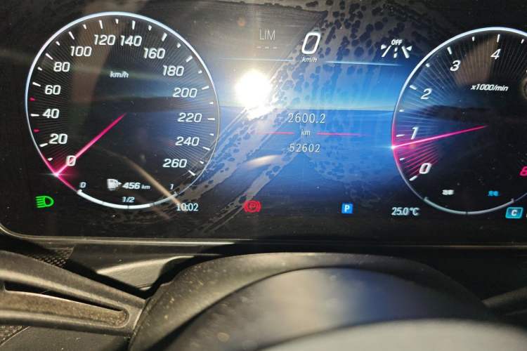Used Mercedes-Benz C-Class 2023 Restyled C 260 L Night Edition Sports Version Odometer Close Up