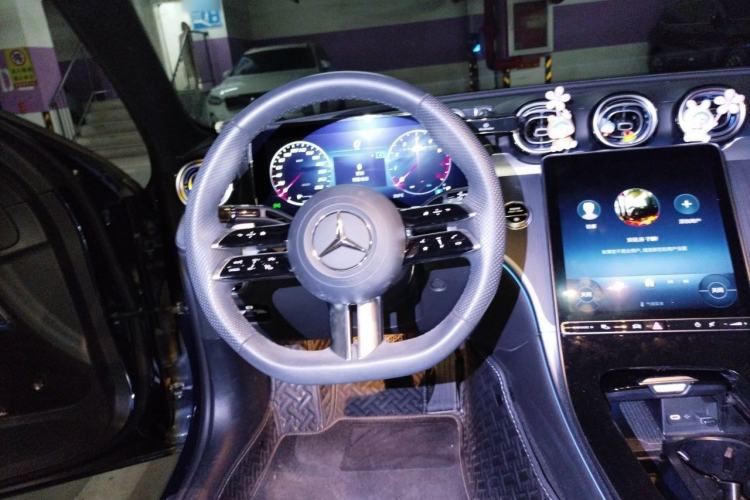 Used Mercedes-Benz C-Class 2023 Restyled C 260 L Night Edition Sports Version Steering Wheel